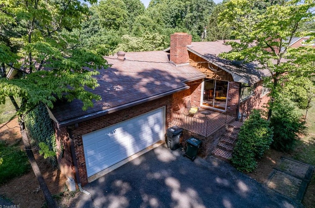 330 Ivy Cir, Elkin, NC 28621