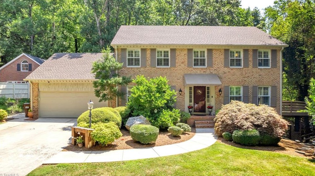 978 Nottingham Rd, High Point, NC 27262