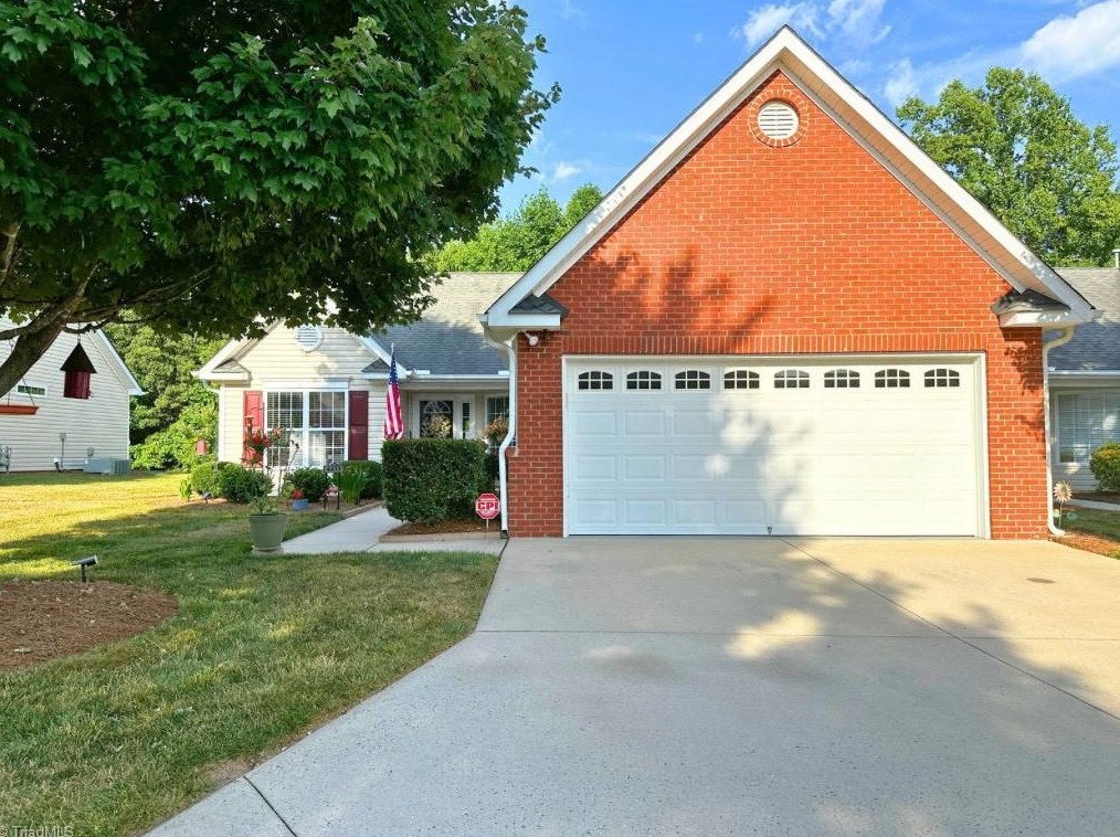 4433 Weatherton Dr, Kernersville, NC 27284