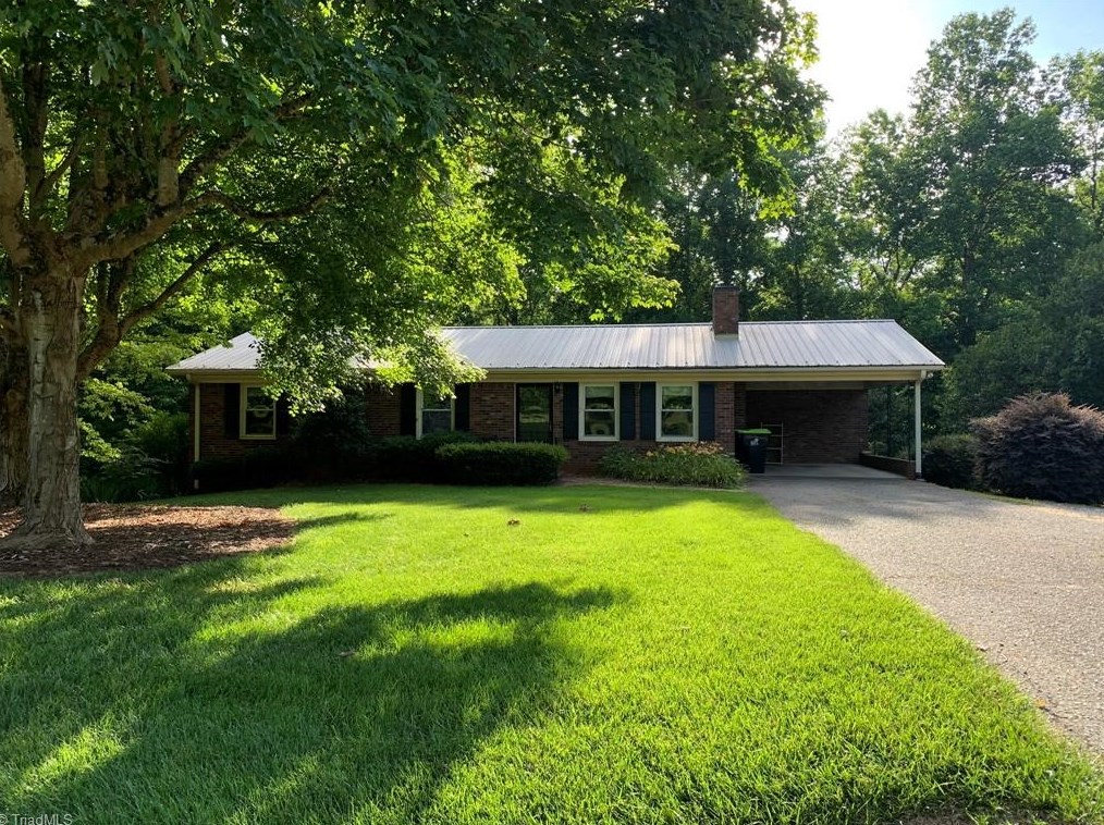 193 Ponders Creek Dr, Lexington, NC 27292