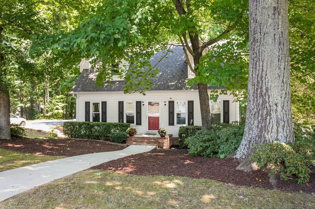 1164 Century Park Ave, Kernersville, NC 27284