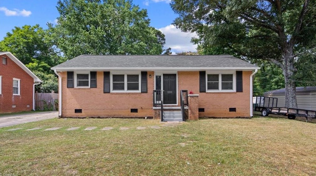 1311 Woodhaven Ave, High Point, NC 27260