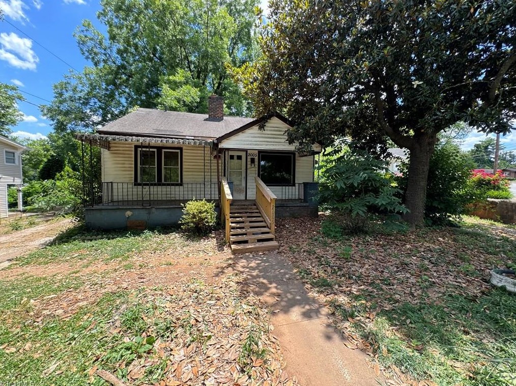 2005 Dellabrook Rd, Winston Salem, NC 27105