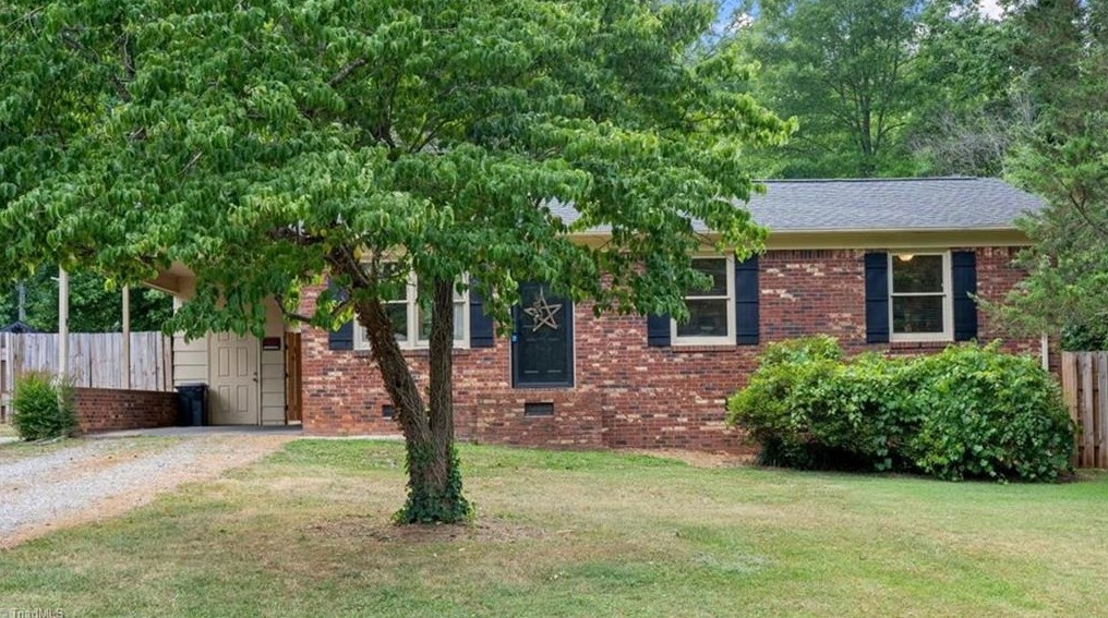 276 Garland Dr, Lexington, NC 27295