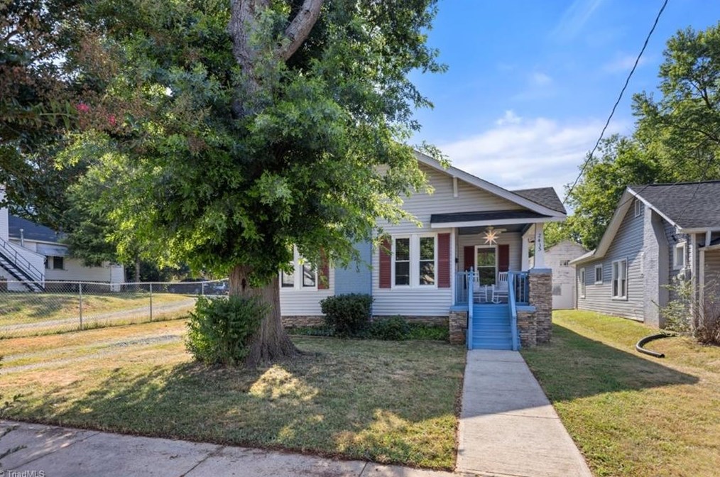 2435 Lomond St, Winston Salem, NC 27127
