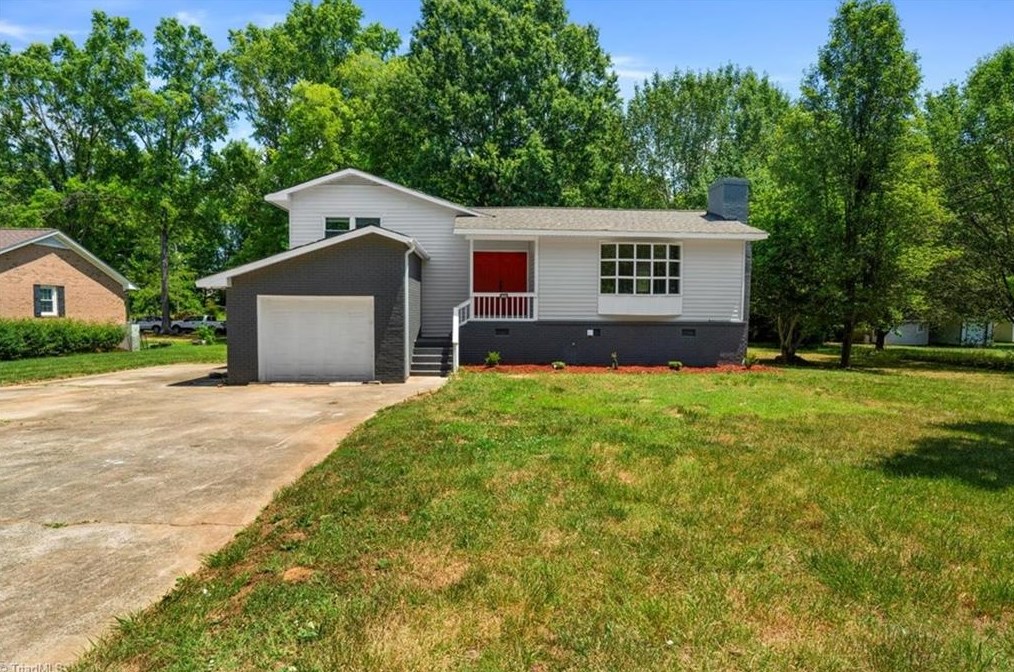 1844 Brier Ln, Graham, NC 27253