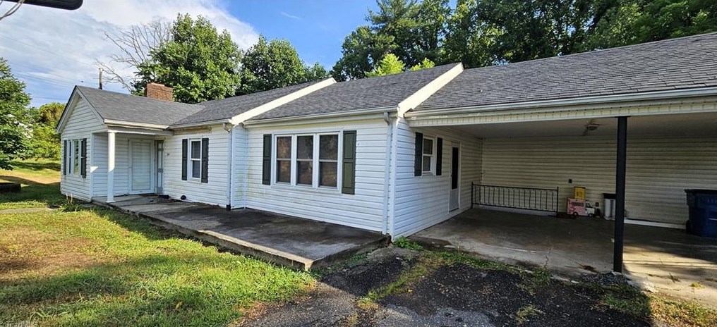 364 Woodruff St, Mount Airy, NC 27030