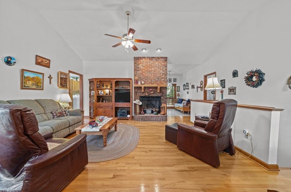 110 Daniel Paul Dr, High Point, NC 27263