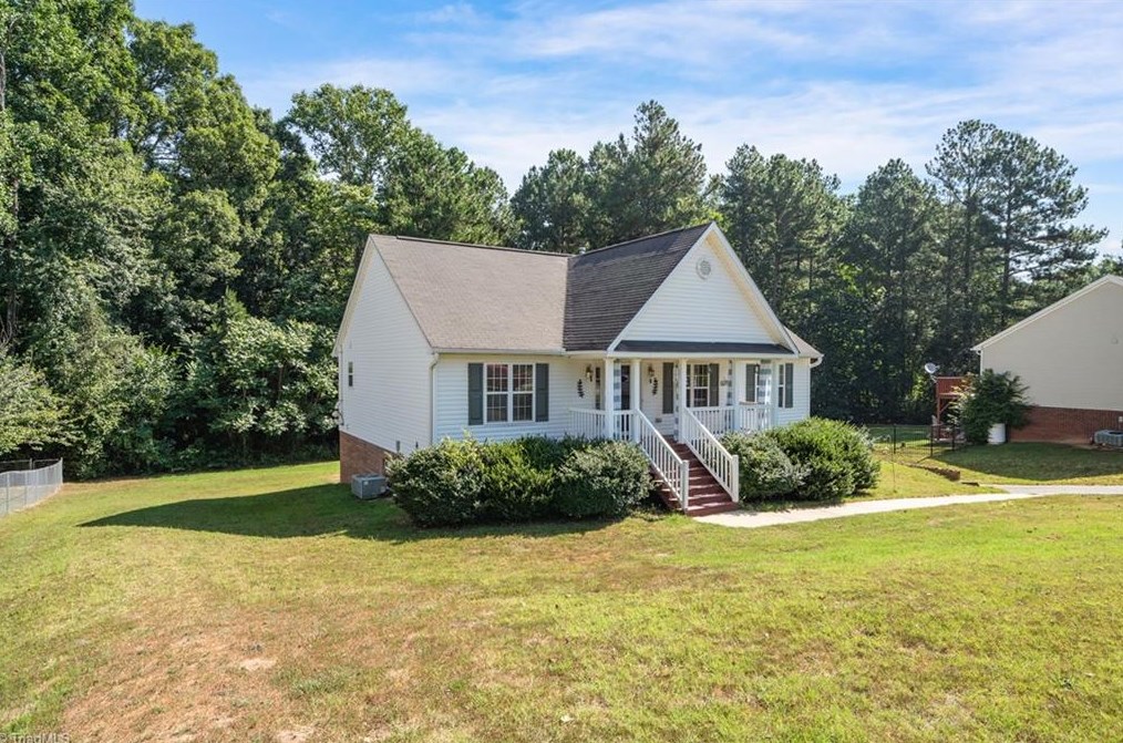 281 Carriage Ln, Linwood, NC 27299