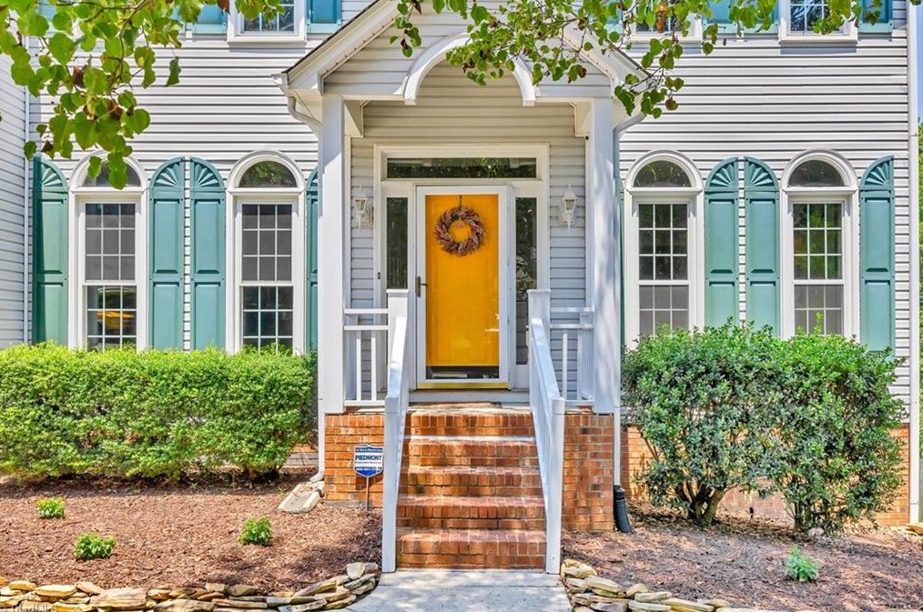 4207 Brentonshire Ln, High Point, NC 27265