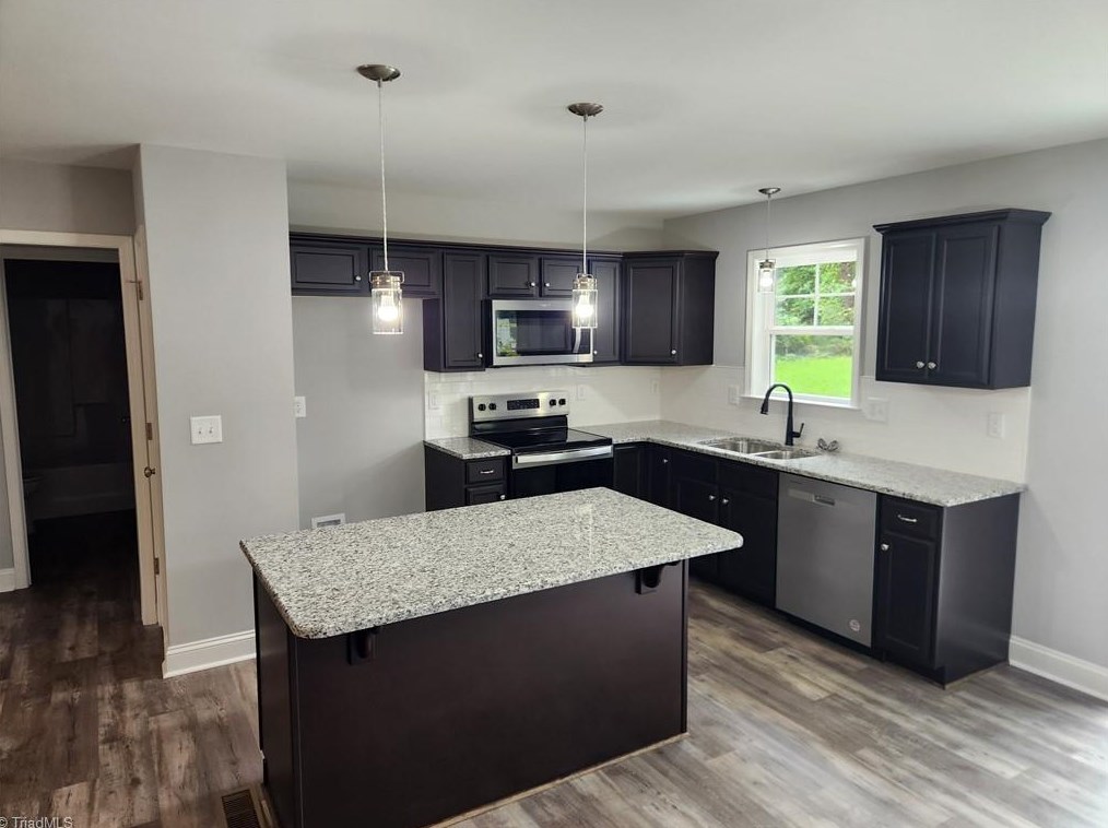 220 Longview Rd, Ellisboro, NC 27025