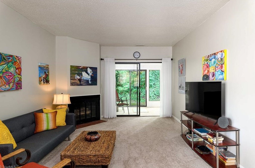 311 Lamplighter Cir, Winston Salem NC  27106-3420 exterior