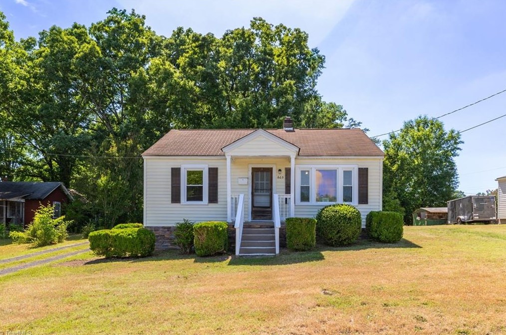 605 Overby St, Eden, NC 27288