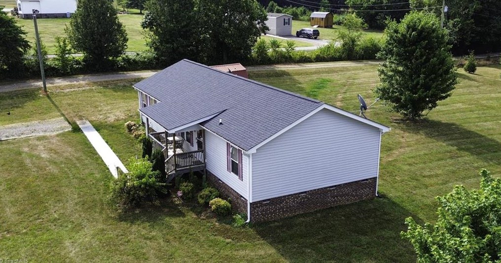 2351 Caudle Mill Rd, Footsville, NC 27055