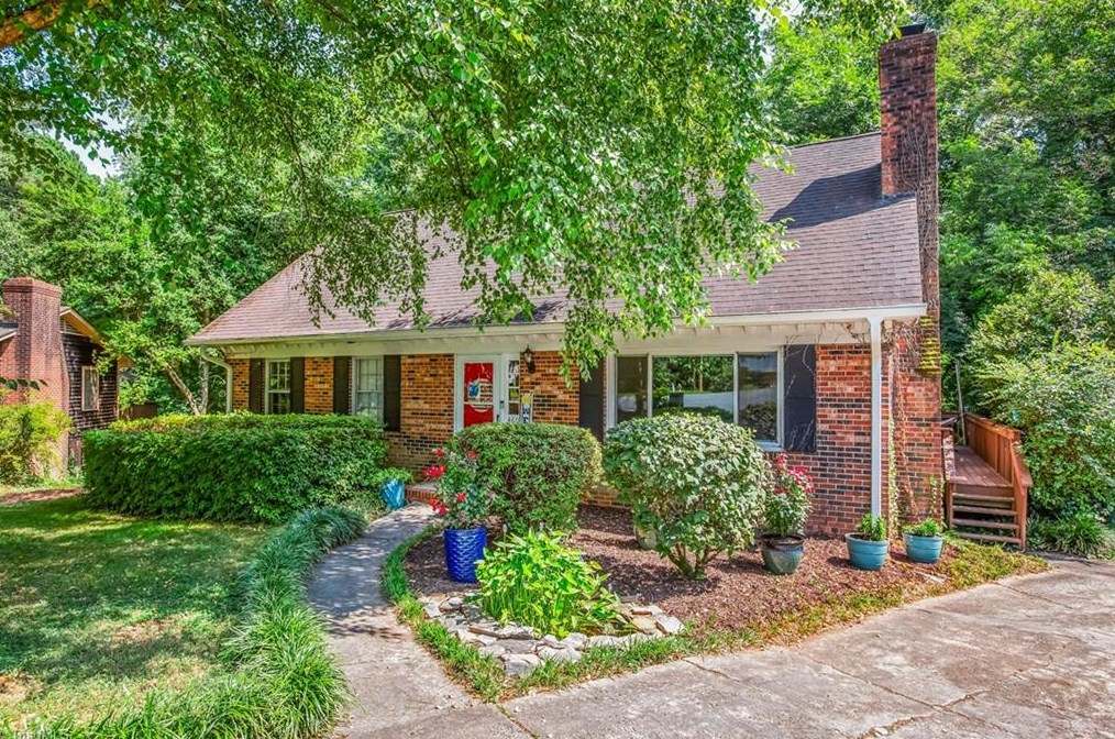 460 Janet Ave, Winston Salem, NC 27104