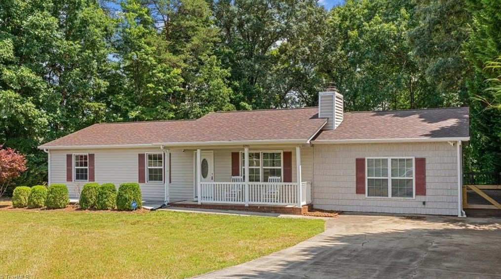 2246 Willow Bend Dr, Kernersville, NC 27284