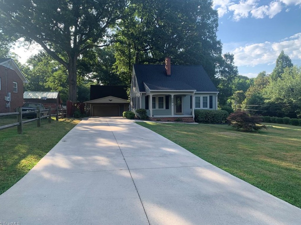 589 Mcdermott St, Asheboro, NC 27205