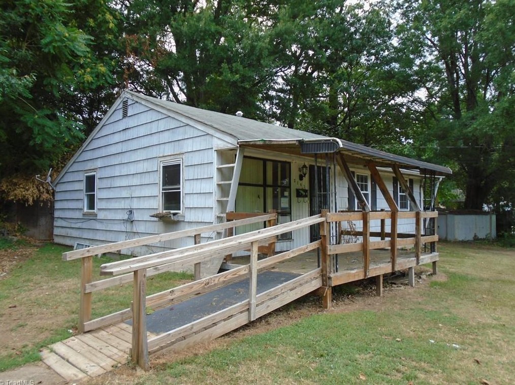 2141 E 12th St, Winston Salem, NC 27101