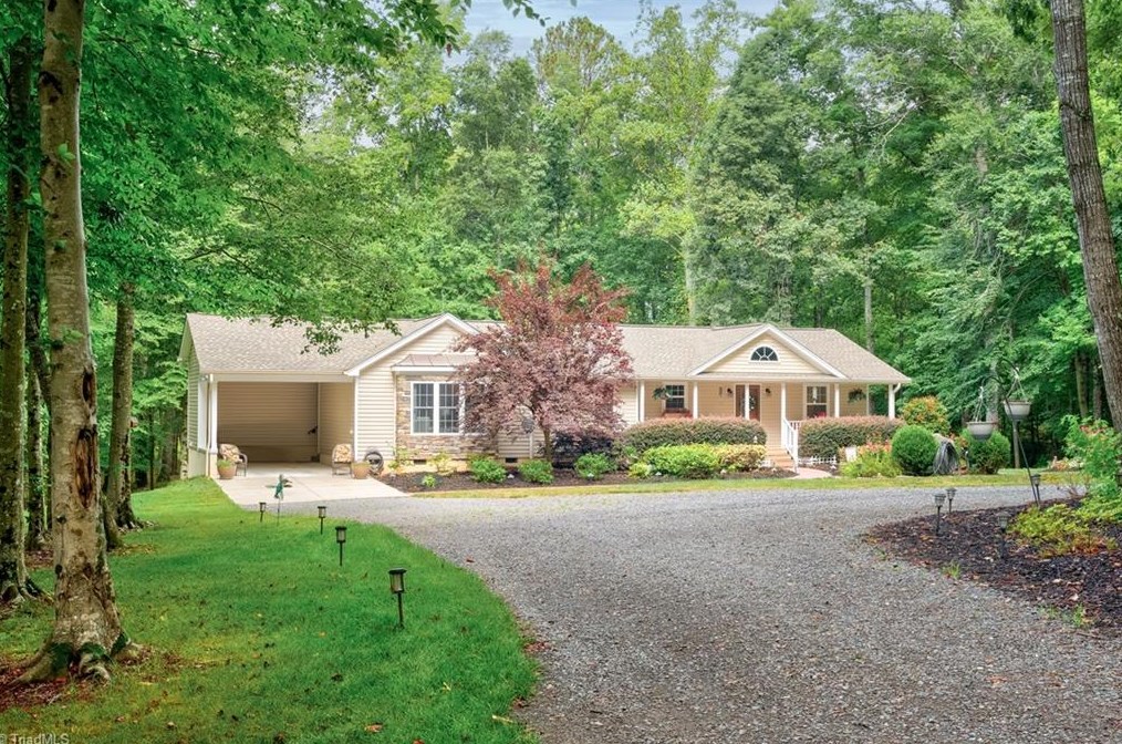 919 Peoples Creek Rd, Redland, NC 27006