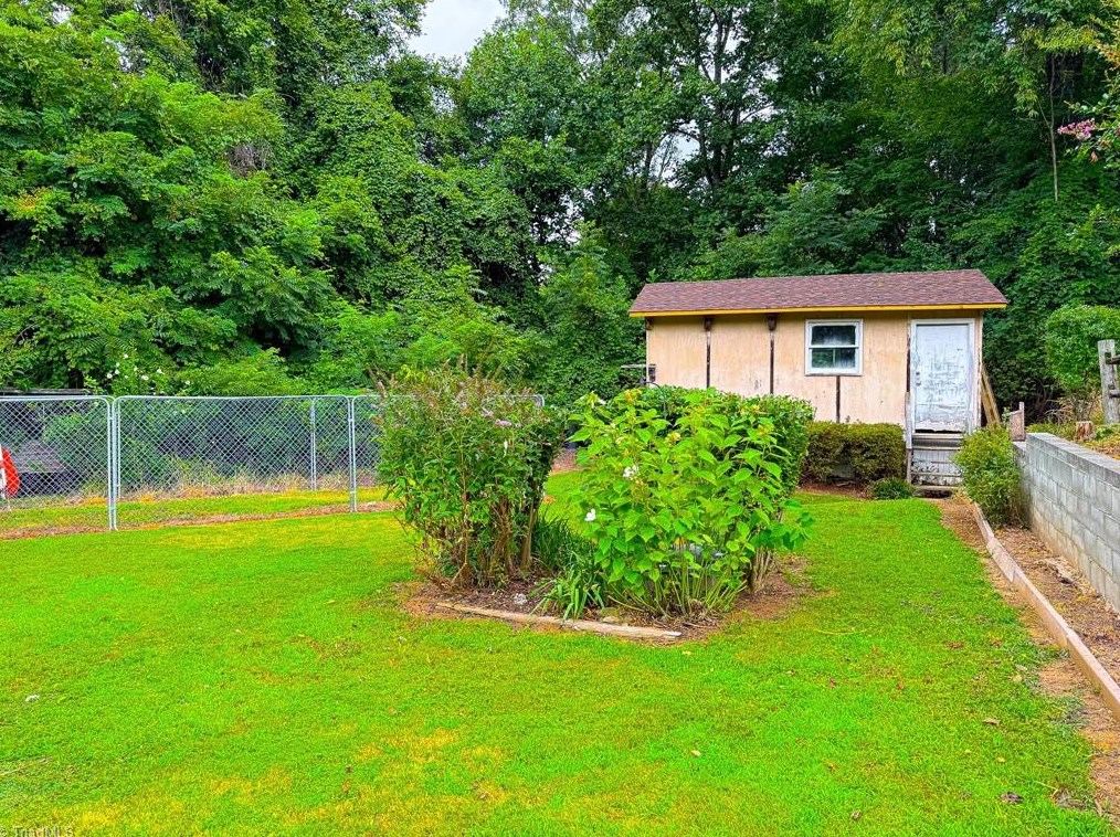 169 City Vw Dr, Mount Airy NC 27030-9341 exterior