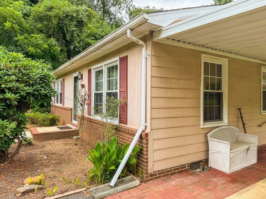 169 City Vw Dr, Mount Airy NC 27030-9341 exterior