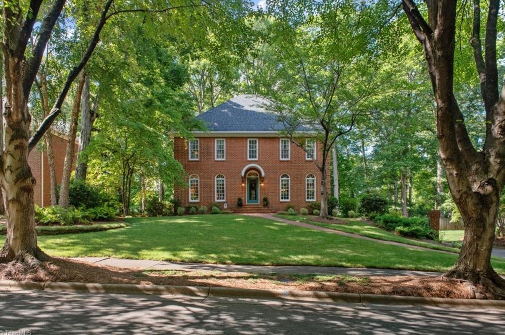 4146 Chatham Hill Dr, Winston Salem, NC 27104