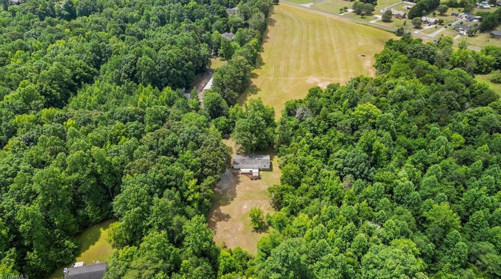 5325 Birds View Rd, Randleman, NC 27317