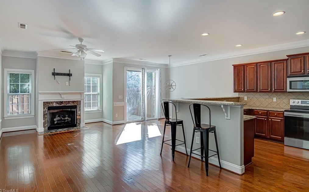 4916 Wyngate Village Dr, Winston Salem, NC 27103