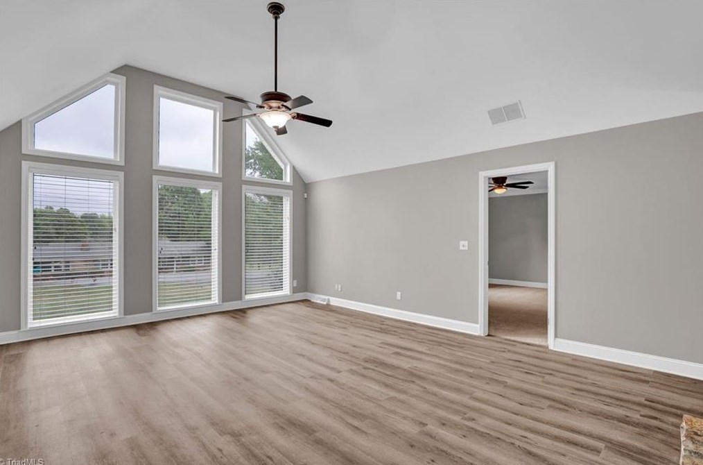 230 Cliffwood Dr, Kernersville, NC 27284