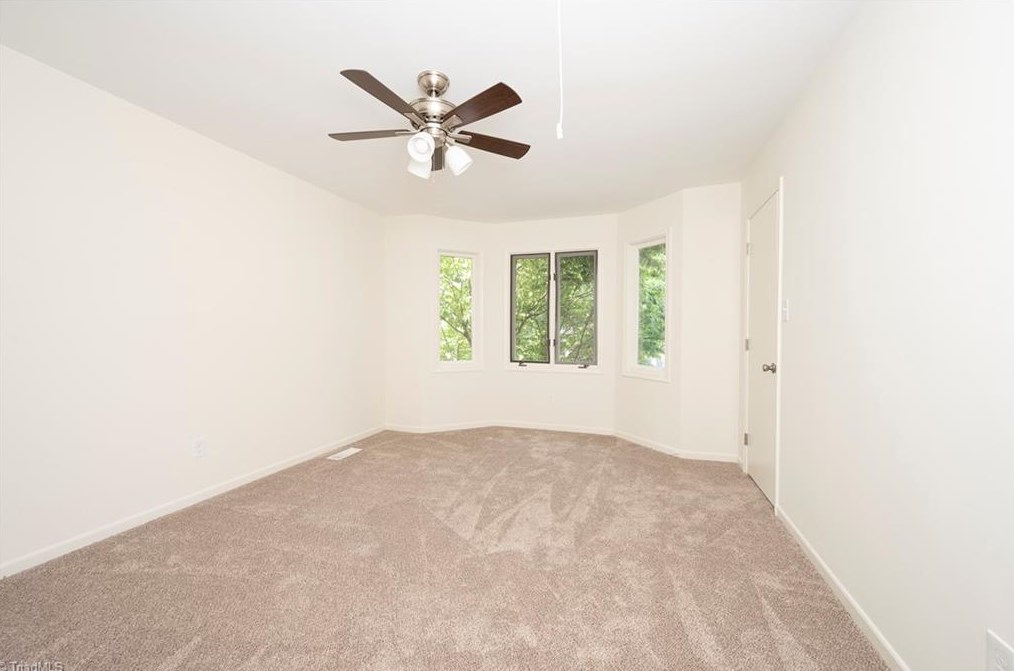 5305 Summit Heights Dr, Winston Salem NC  exterior