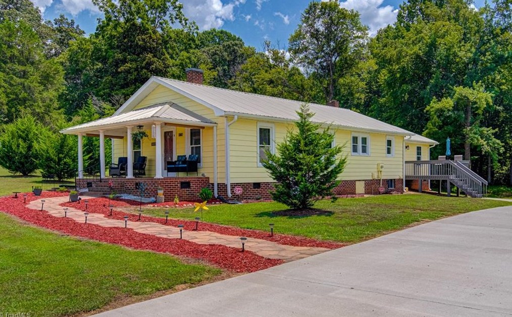 5174 Follansbee Rd, Winston Salem, NC 27127