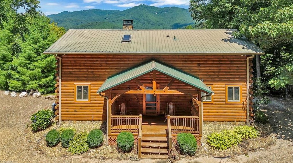 228 Abbey Rd, Halls Mills, NC 28649