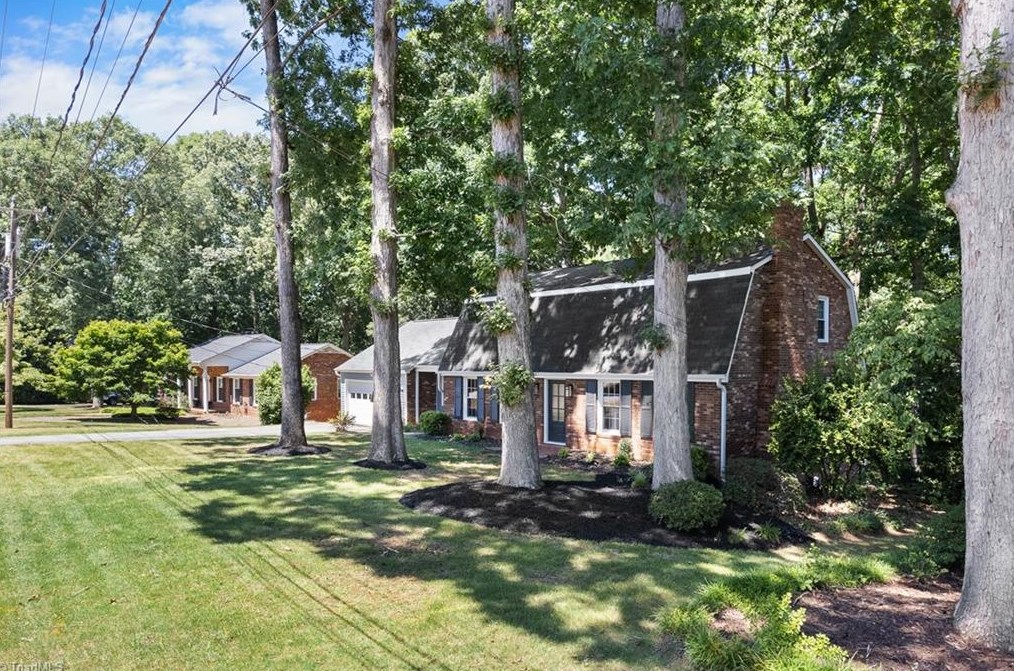 830 Branchwood Dr, Kernersville, NC 27284