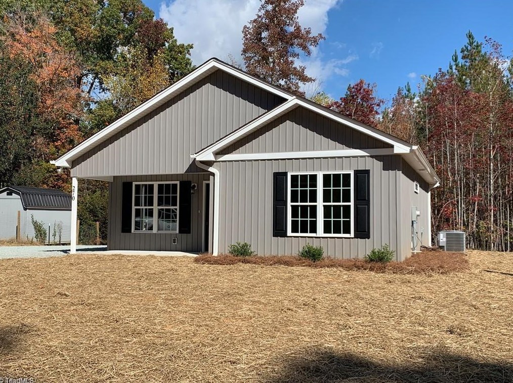 216 Walnut Rd, Lexington, NC 27292