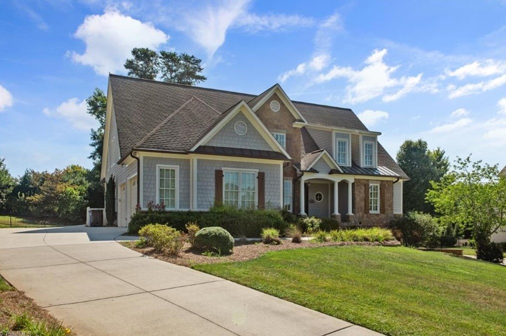 1330 Pheasant Ln, Winston Salem, NC 27106-4585