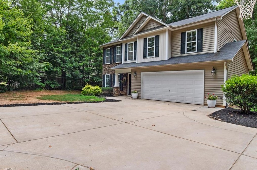 6990 Harper View Ct, Clemmons, NC 27012