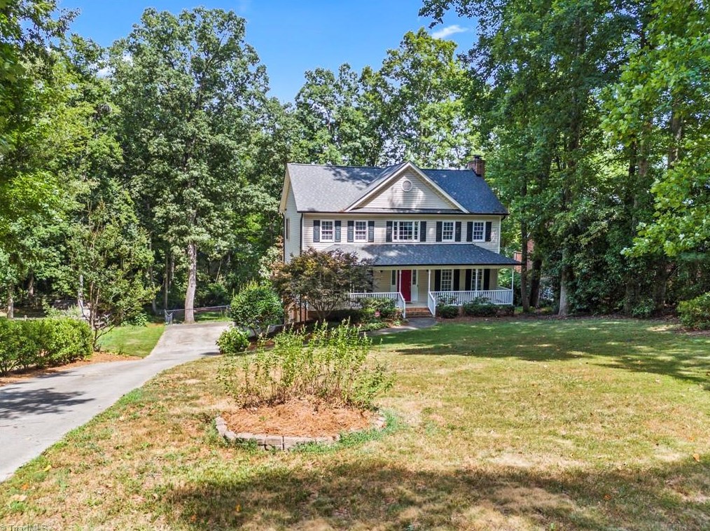 5217 Bridge Pointe Dr, Clemmons, NC 27012
