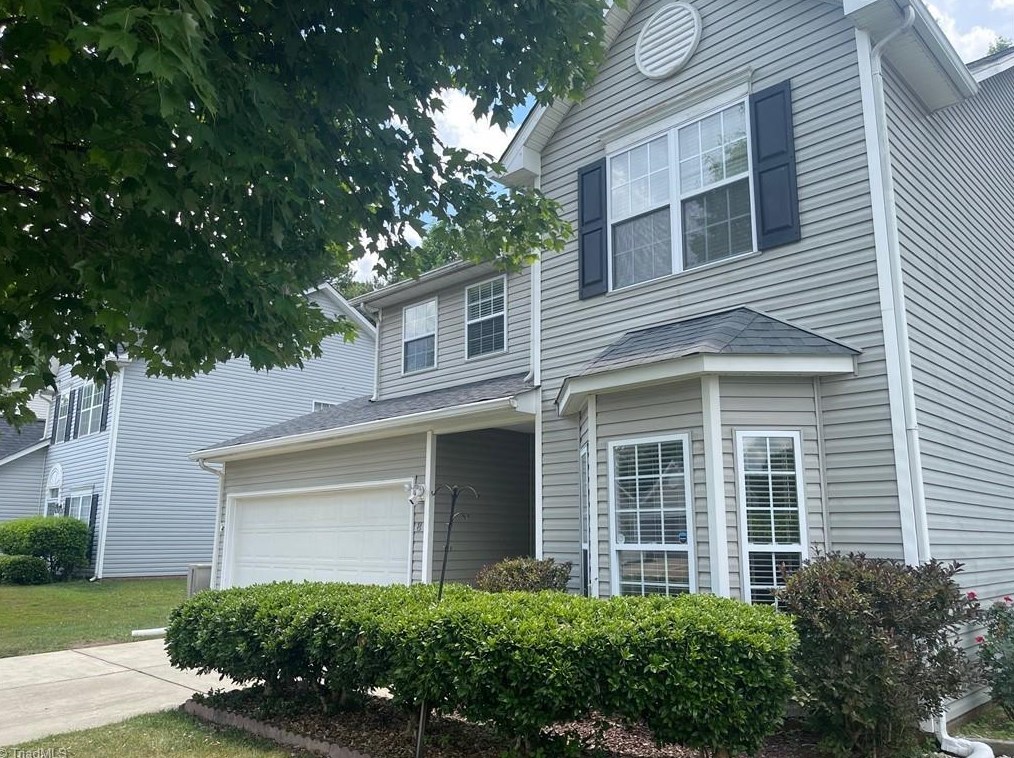 8 Hartsfield Ct, Greensboro, NC 27407