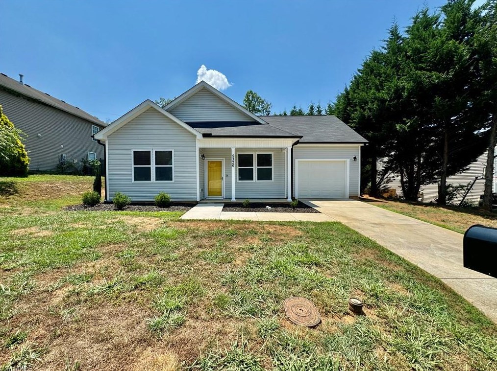 5326 Fairway Forest Dr, Winston Salem, NC 27105-3152