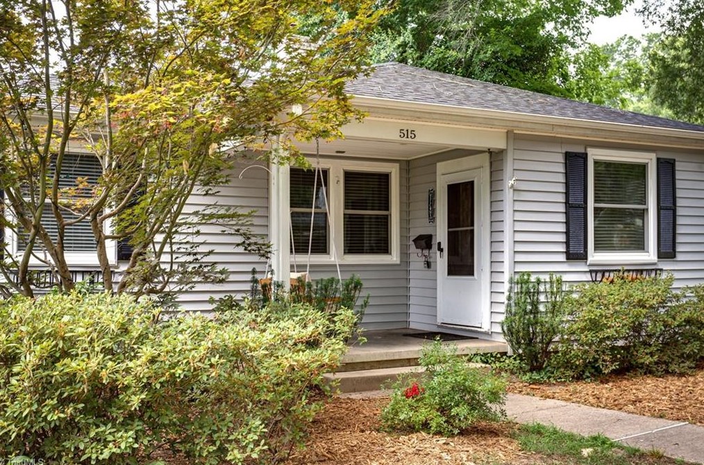 515 Woodland Dr, Greensboro, NC 27408-7531