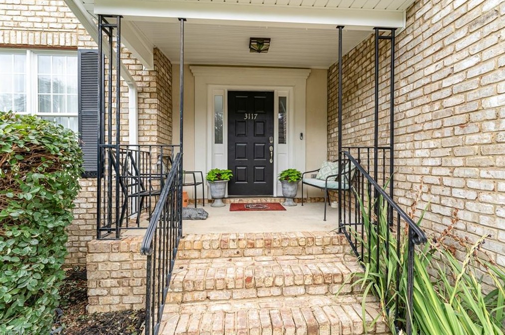 3117 Wynnfield Dr, High Point NC  27265-8159 exterior