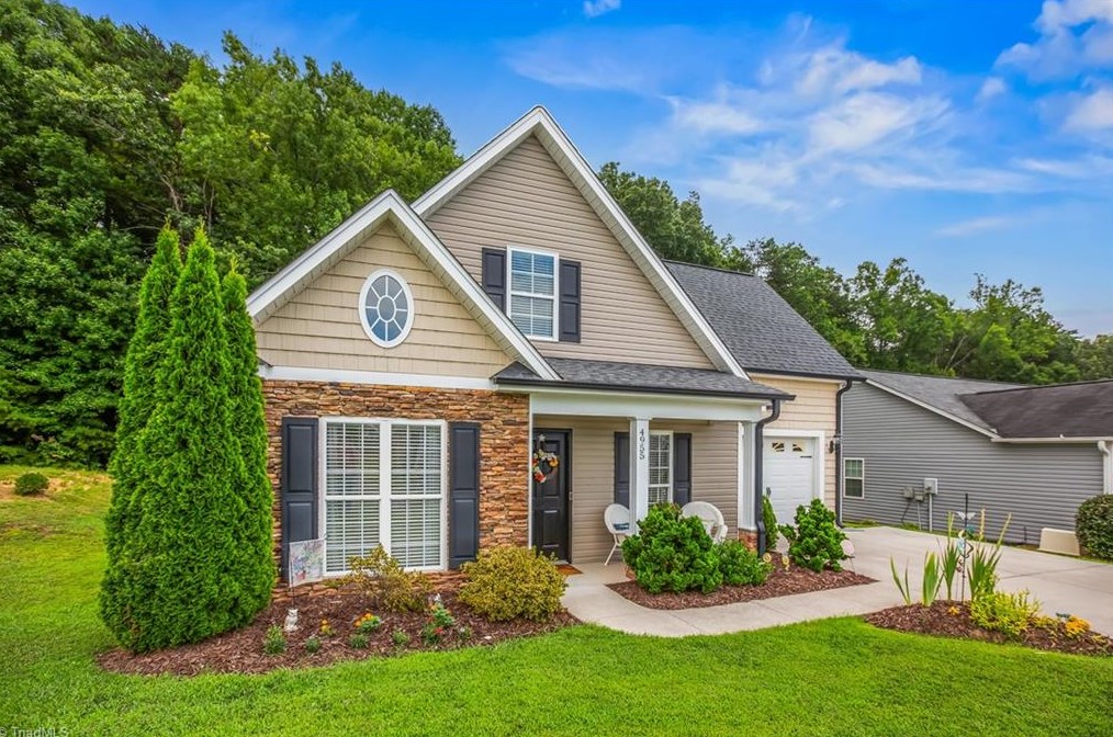 4955 Mt Hope Dr, Winston Salem, NC 27107