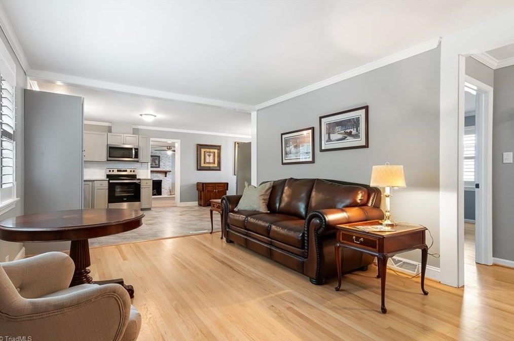 4031 Arden St, Clemmons, NC 27012