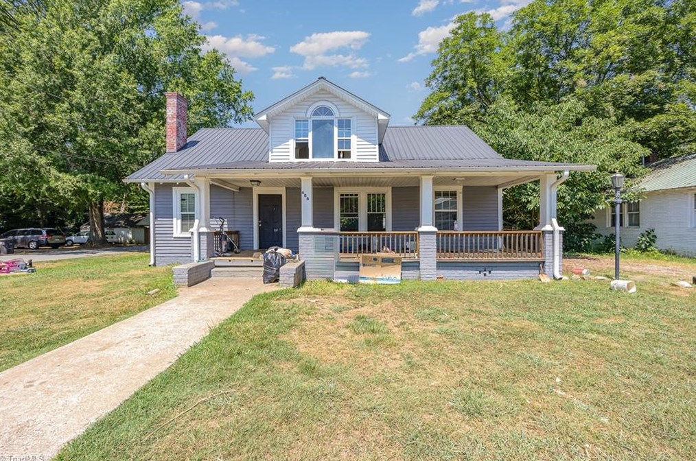 606 Market St, Lexington, NC 27292
