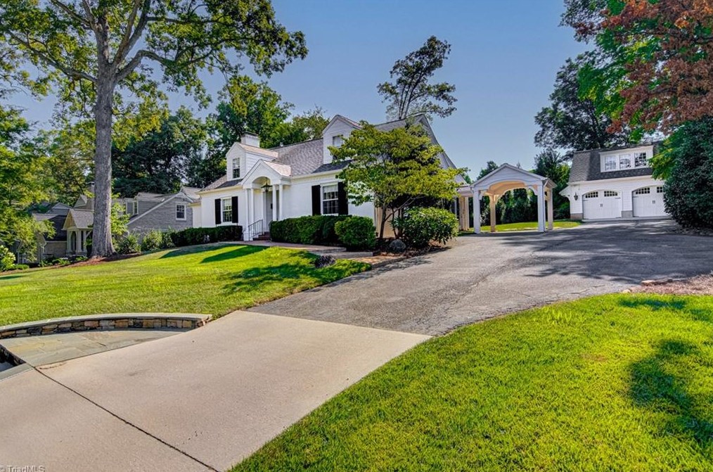 767 Arbor Rd, Winston Salem, NC 27104-2209