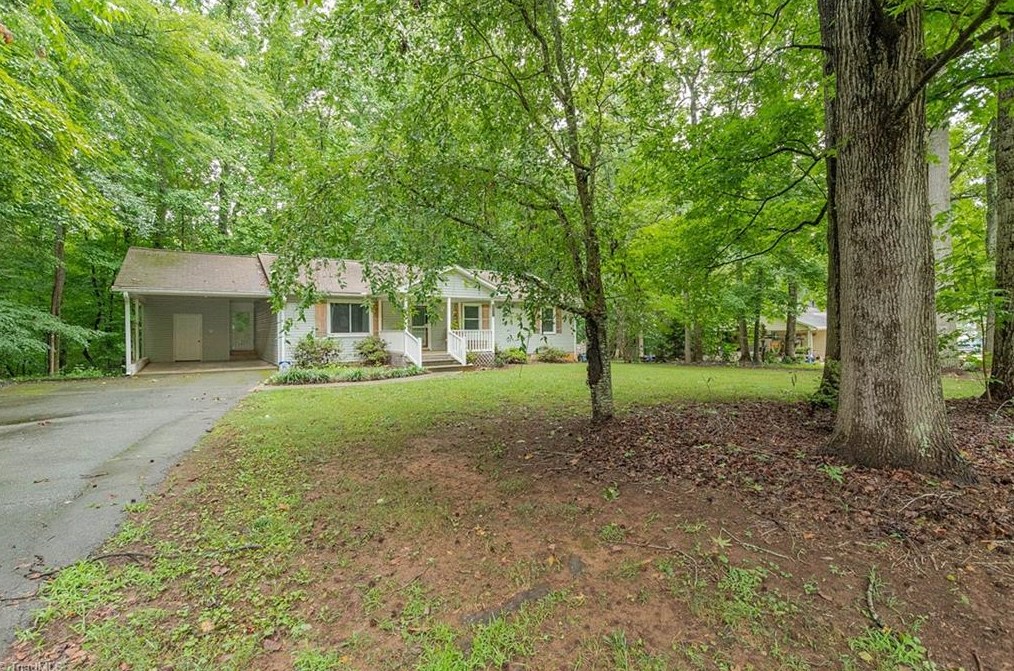 2948 Rockcrusher Rd, Lexington, NC 27292