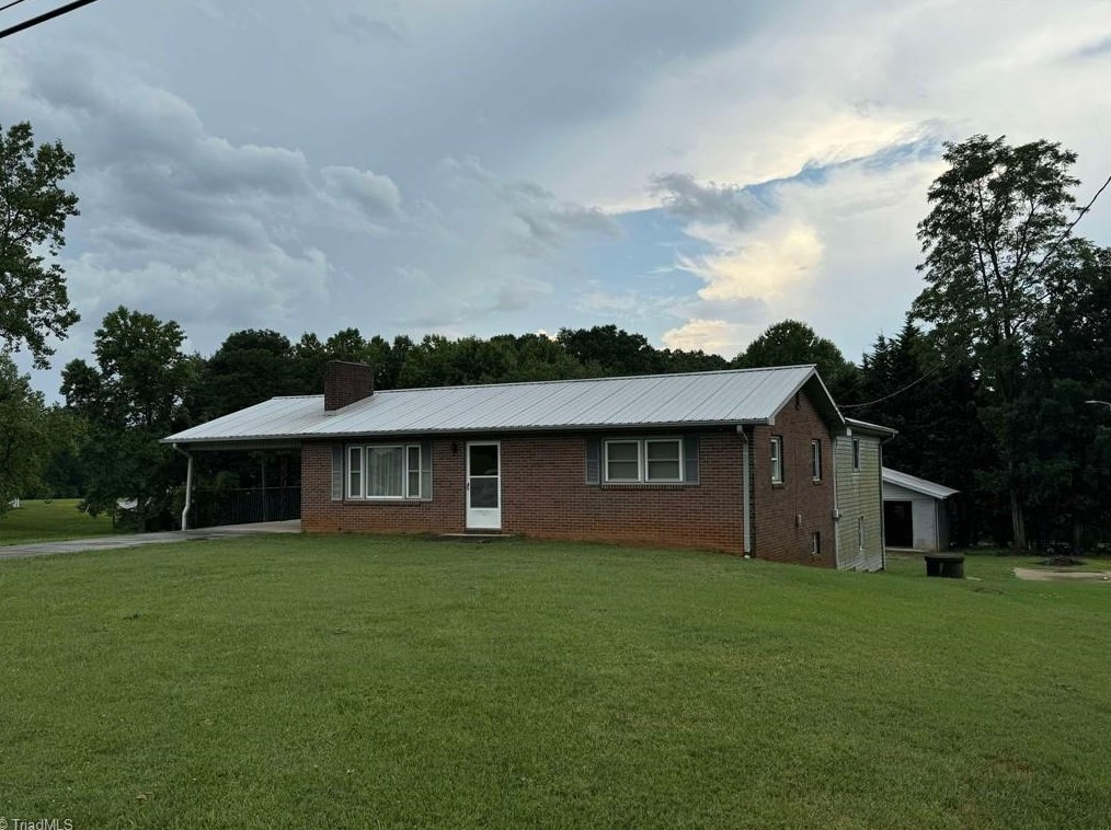 489 Thurmond Rd, Thurmond, NC 28683
