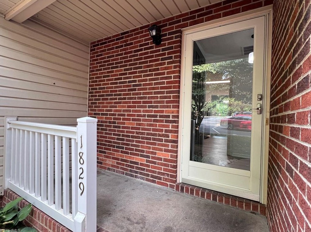 1829 N Winds Dr, Winston Salem, NC 27127