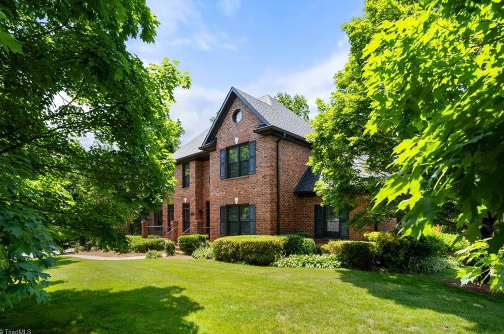 3101 Allerton Lake Dr, Winston Salem, NC 27106