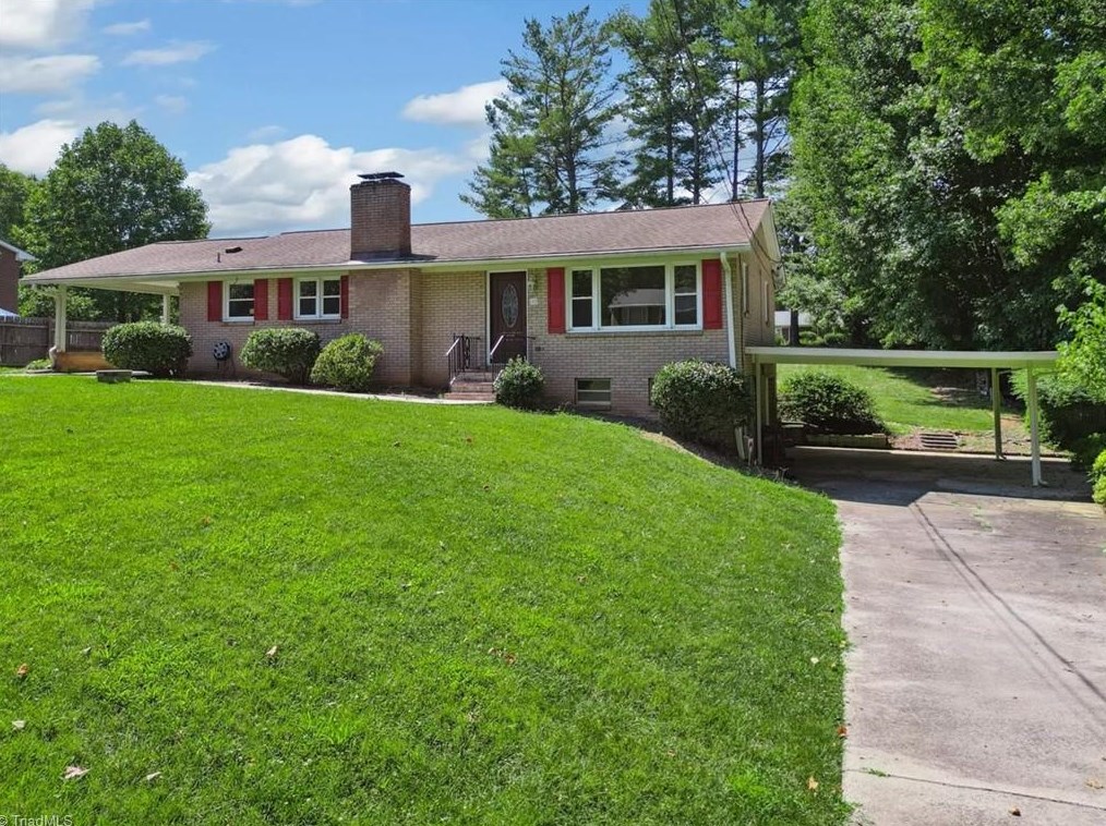 149 Gamble Dr, Winston Salem, NC 27103